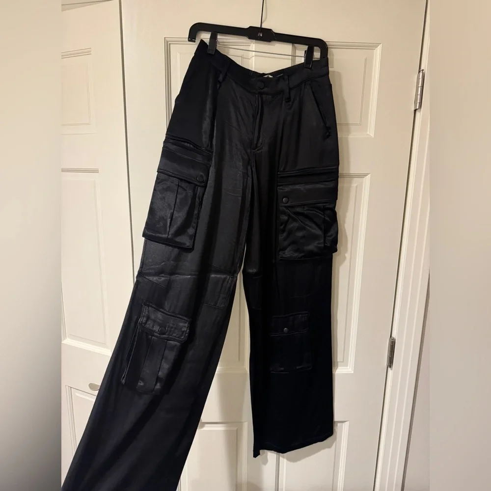 Alice + Olivia Black Satin Cargo Wide-Leg Trousers